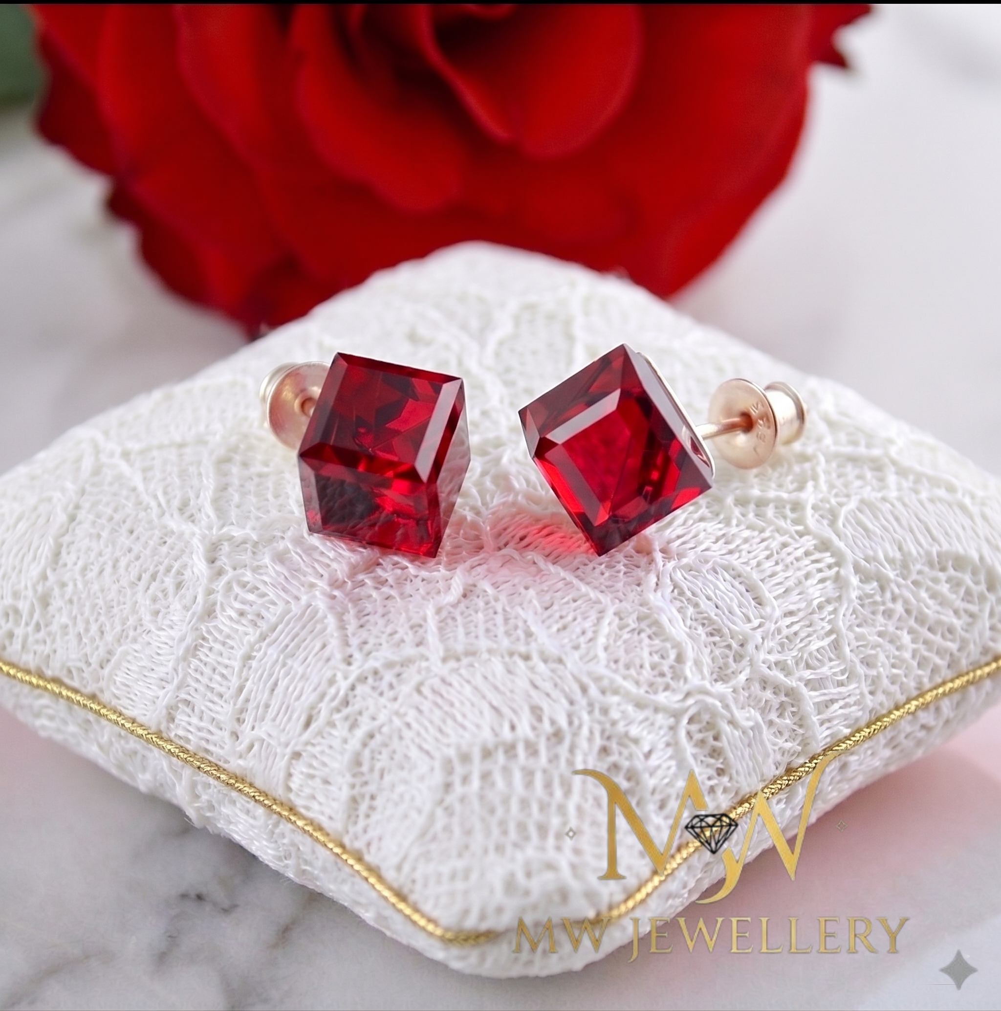 KOLCZYKI Cube crystal Swarovski®