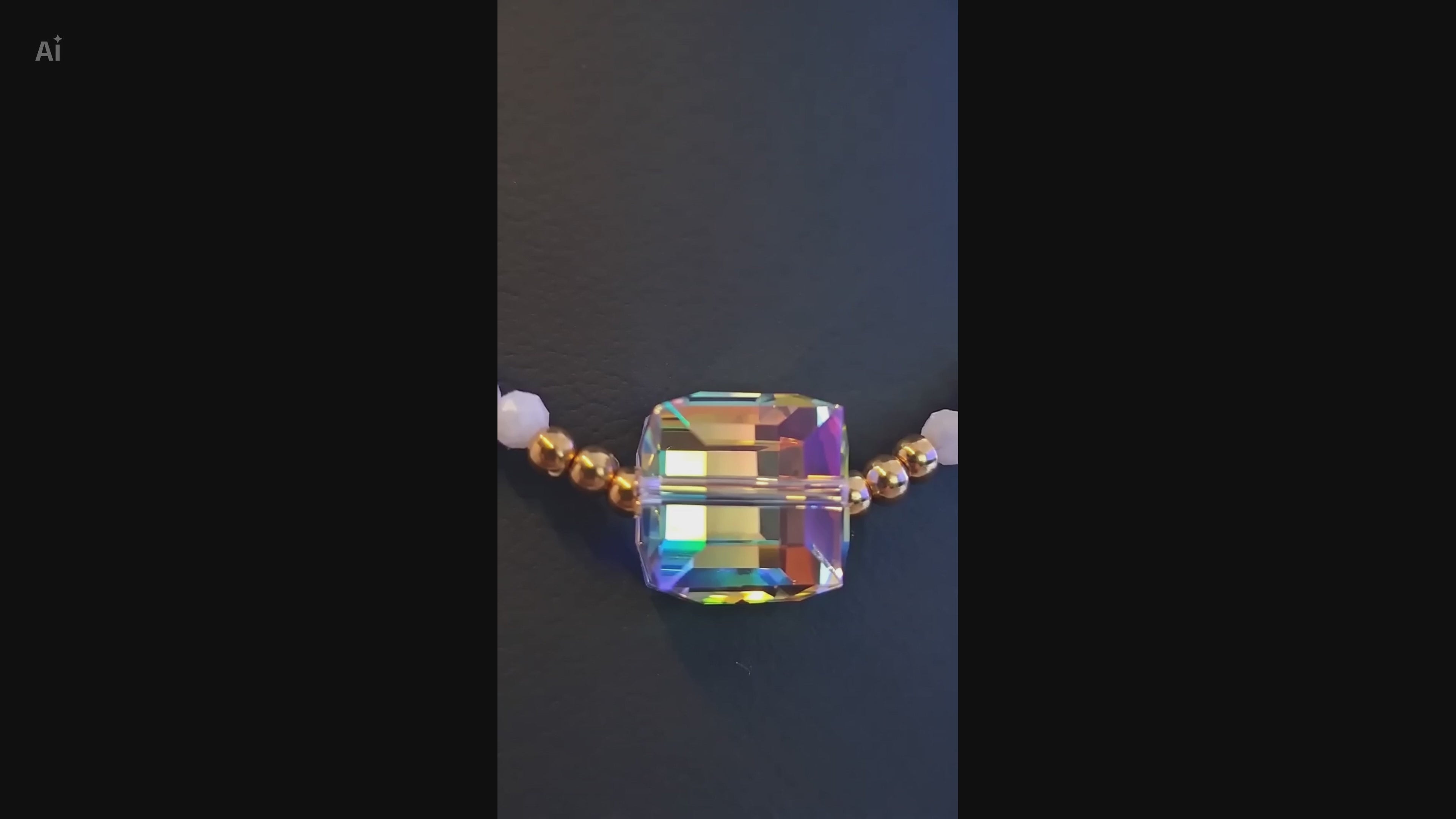 NASZYJNIK - kamień księżycowy / crystal Swarovski Cube